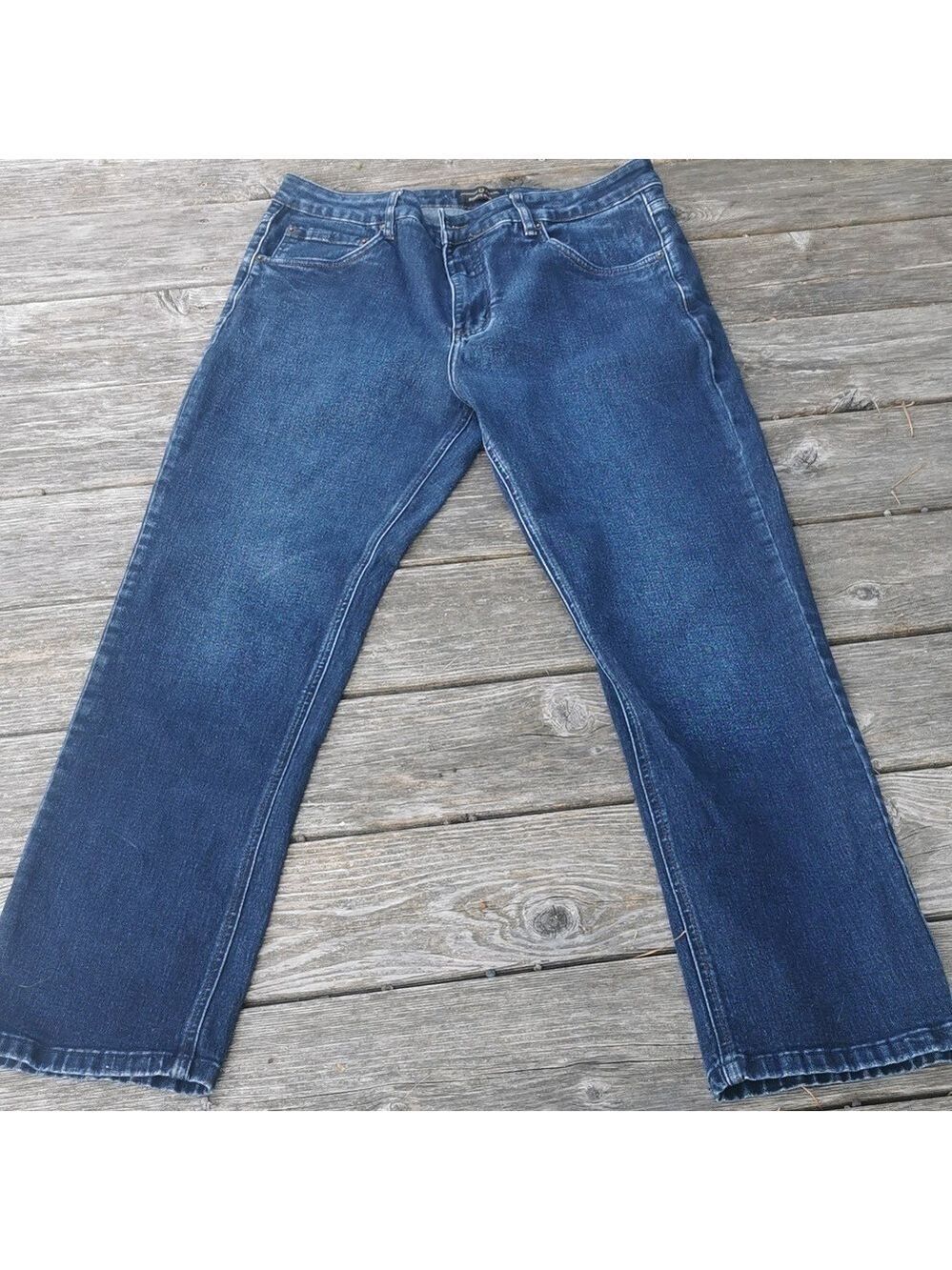 Men's Johnnies Jeans authentic denim. Size 38 X 31. EUC